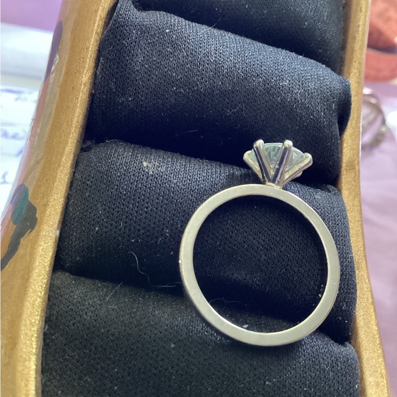 Rings - Picture 4 of 6